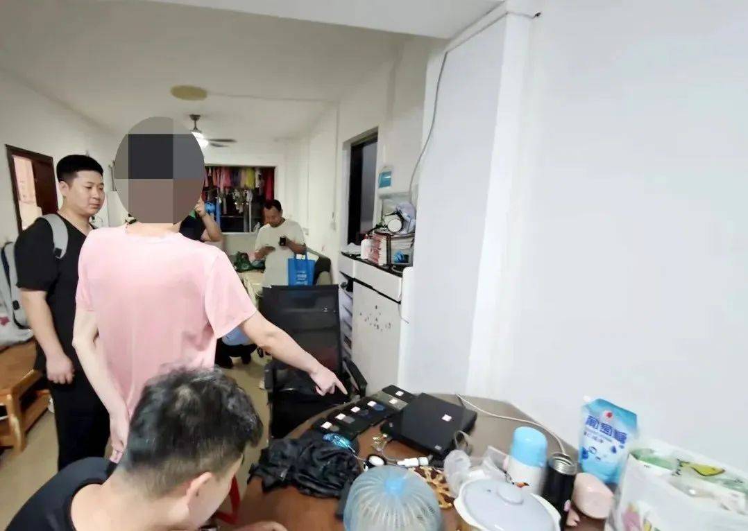 “随意变换计费路程”，22万余个网约车外挂账号被封停