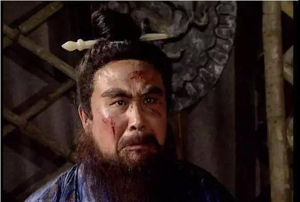 三国演义中，周泰的武艺在江东能排第几？