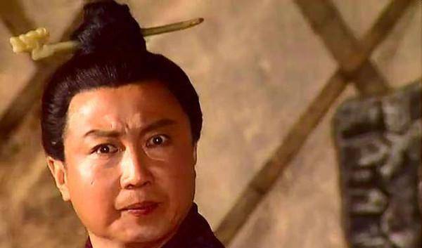 三国演义中，周泰的武艺在江东能排第几？