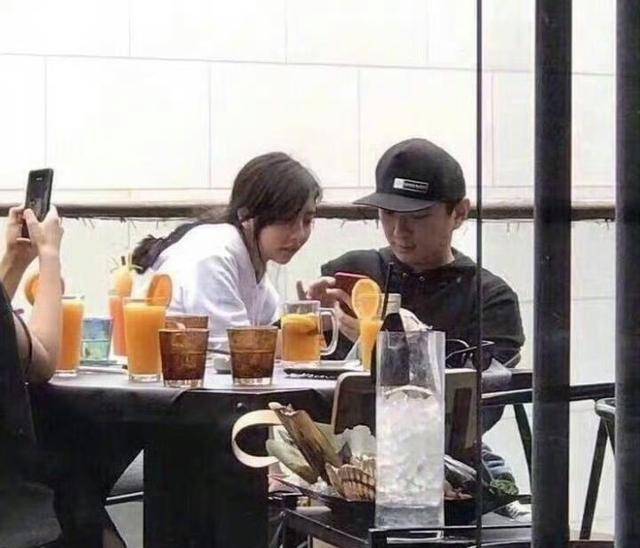 夫妻本是同林鸟”，但抱歉，这一次黄一鸣救不了王思聪