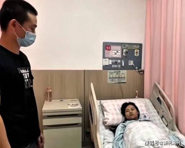 有两女又生四胞胎家庭对网上恶评仍不理解，如今九口人生活仅靠一人收入维持